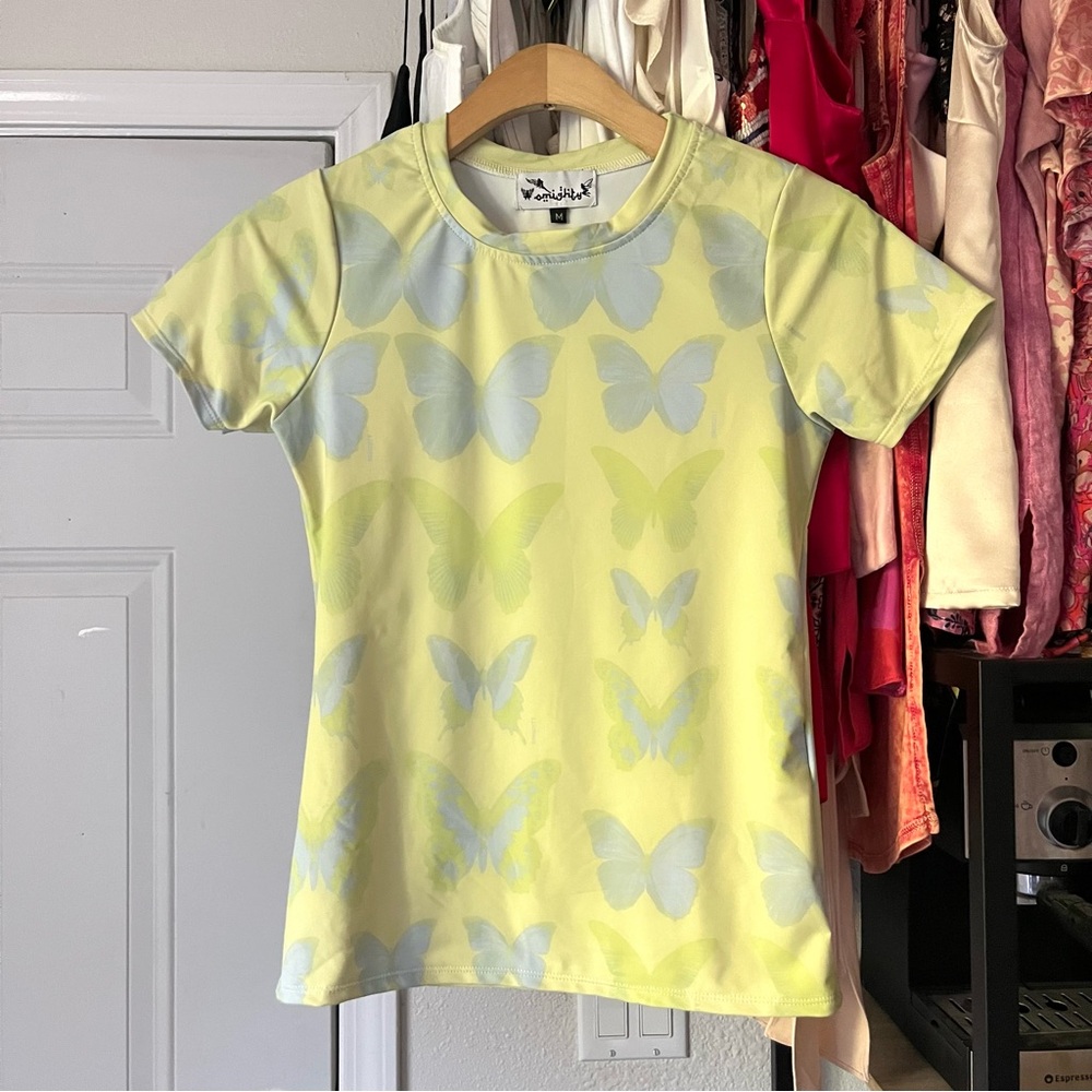 OMIGHTY yellow green‎ butterfly print short sleeve T-shirt
